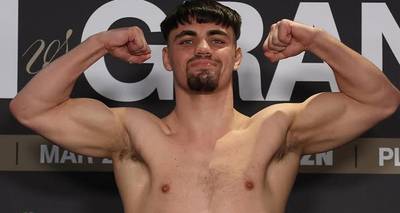 Hoe laat is Reece Farnhill vs Mark Dickinson vanavond? Ringlopen, schema, streaming links